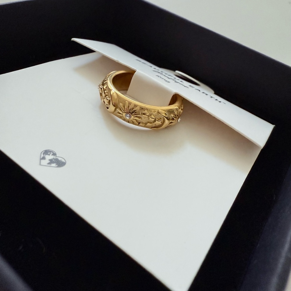 Beautiful Earth Gold Celestial Ring